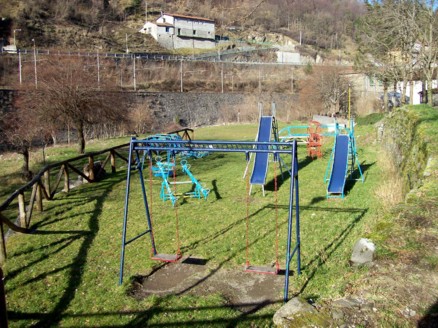  Image name: 211 parco giochi.jpg 
 width: 438 pixel 
 height: 328 pixel 
 Size: 68972 bytes 
 Click to enlarge 